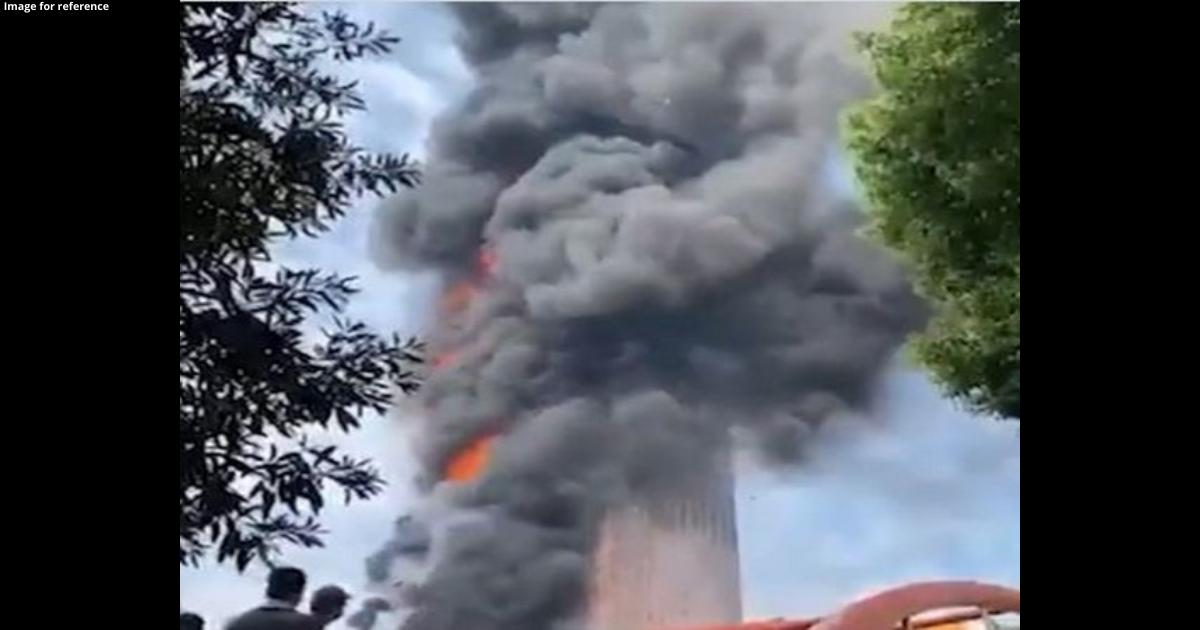 Massive fire at commercial building in China's Hunan